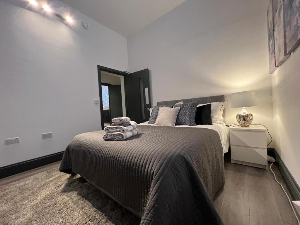 Apartment Cool Warehouse Conversion In Chiswick London